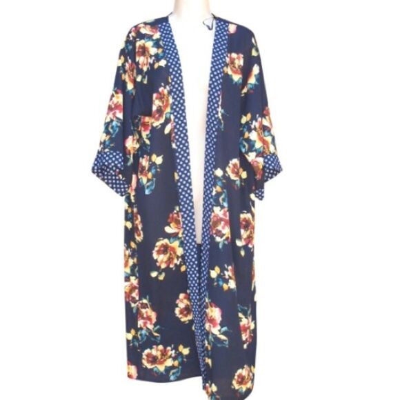 NWT  Blue Floral Kimono - Picture 1 of 8